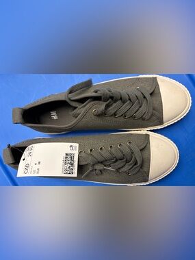 H&M Grey Canvas Sneakers – Size 6 (EU 38) – New w/ Tags
